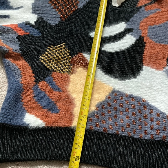 Multicolor Abstract Pattern Sweater - Picture 4 of 5